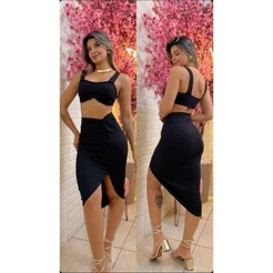 conjunto cropped mais saia midi..