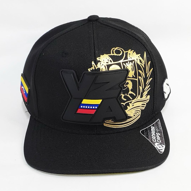 Boné VZLA Béisbol - PRETO - Escudo Dourado - Estampado em Gomas com Logotipo e Bandeira da Venezuela