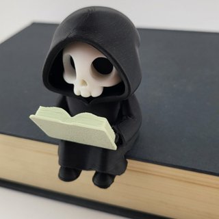 Estatueta Dona Morte lendo Livro 3D Kawaii Criativo Colecionável Exclusivo em Oferta na Shopee