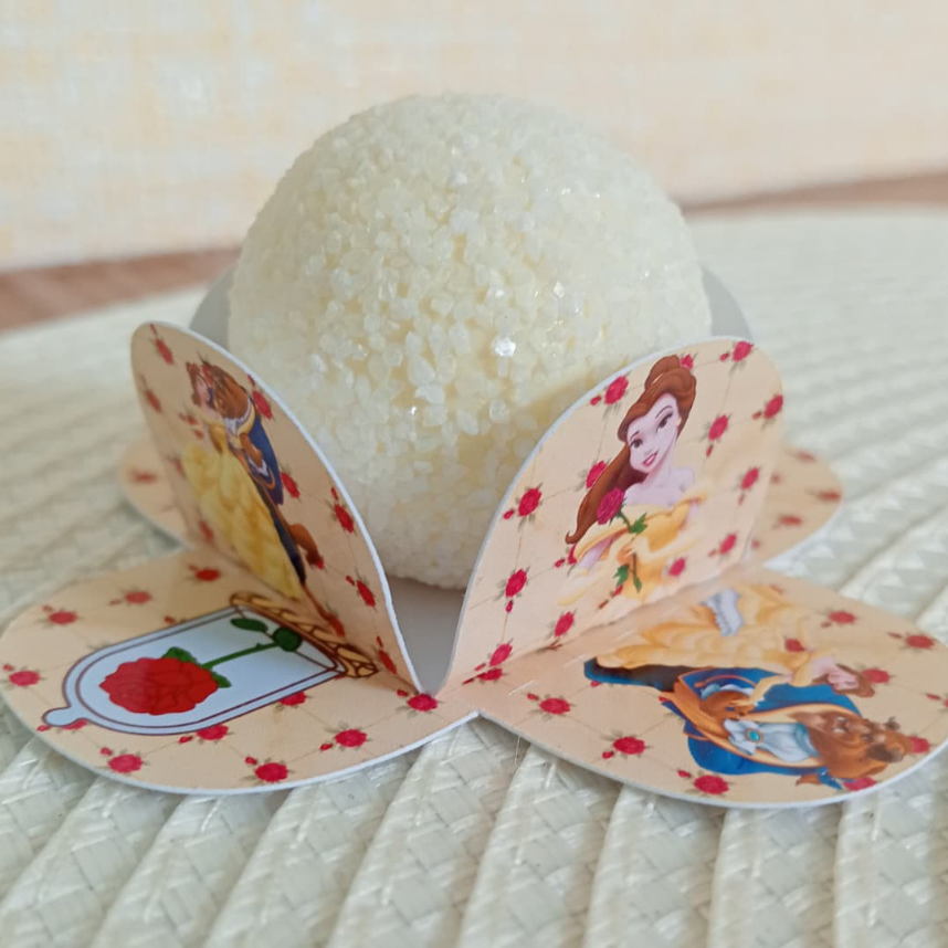Envio Rápido Forminhas  Bela e a Fera Princesa  Personalizadas Doce Brigadeiro 4 Pétalas Aniversário
