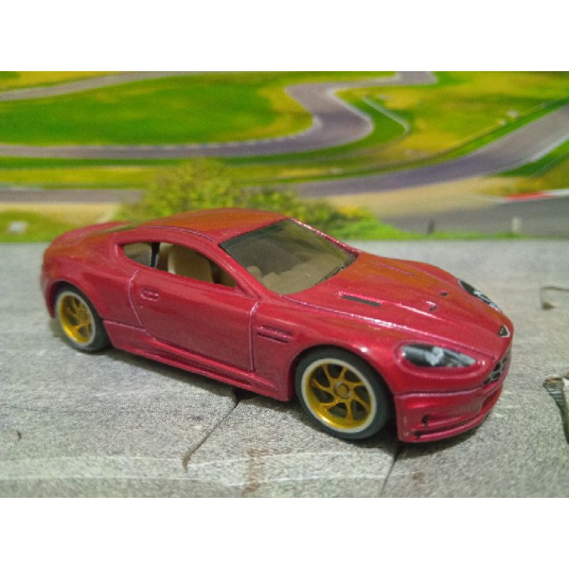 hot wheels Aston Martin DBS bordô loose personalizado (rodas com pneus de borracha+detalhes)