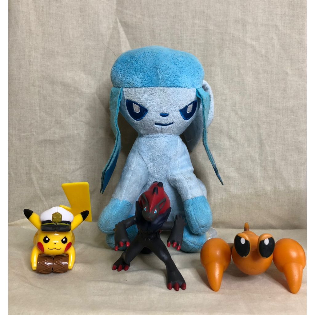 Kit 4 Peças - Pokémon - Eevee Fada, Caranguejo Dwebble, Pikachu e Zoroark [USADO]