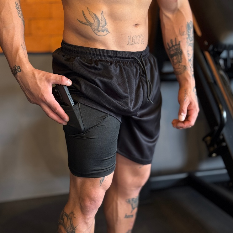 Shorts 2 em 1 Masculino Dry Fit com Bolso e Compressão Academia Corrida Treino Bermuda Plus Size