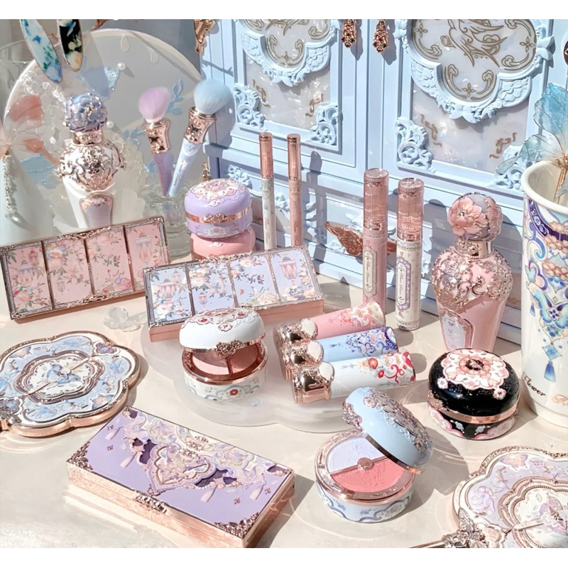 O que é Maquiagem Flower Knows Kit? Guia e Onde Comprar | BuscaProdutos