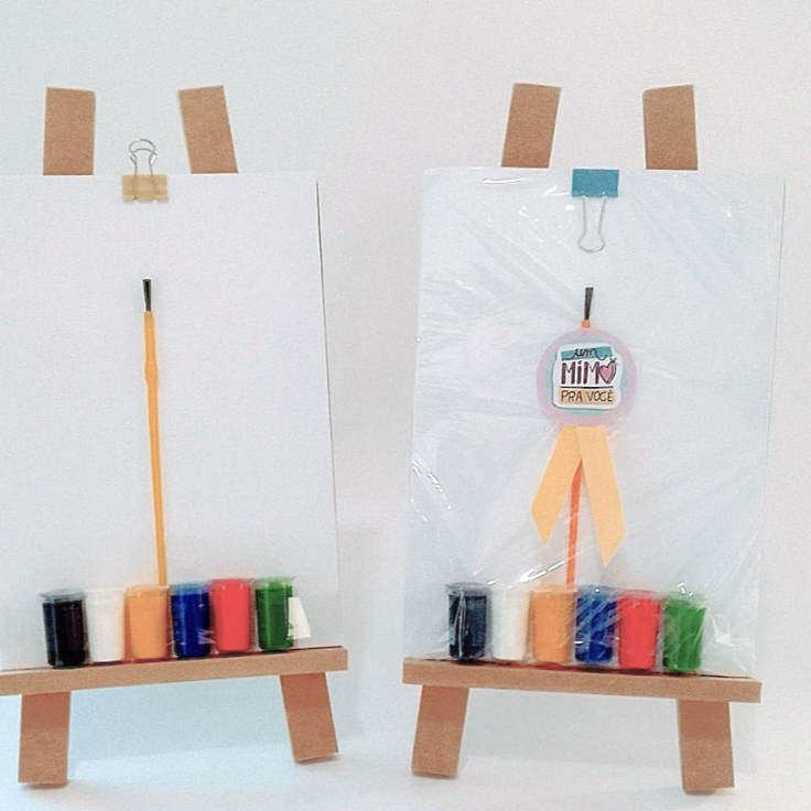 kit de Pintura no Cavalete c/ Prancheta 10 folhas A5, 1 Prendedor 6 Guaches, 1 Pincel, Para Presente