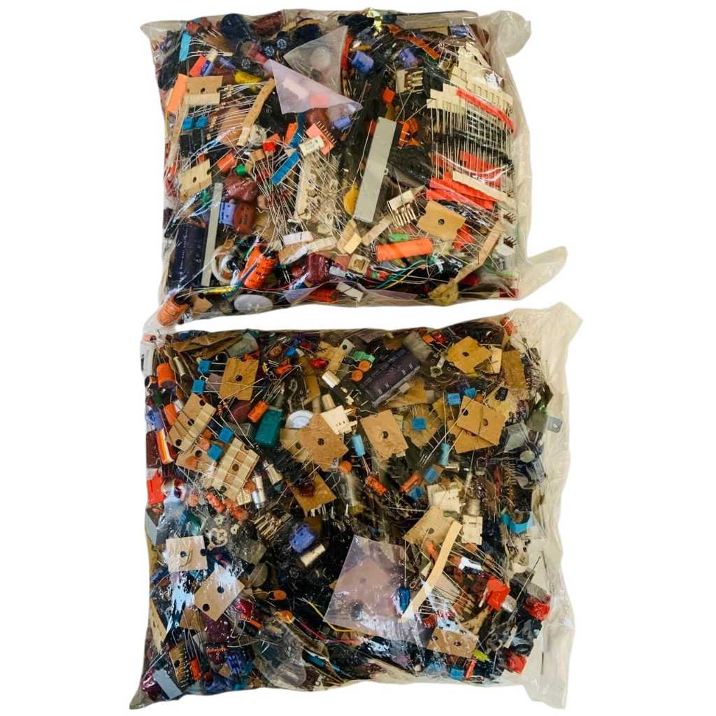 KIT 2 pçs - Pacote Componente Diversos Sortidos aprox 2kg cada