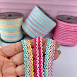 FITA PASSAMANARIA ZIG ZAG TRANÇADA CANDY COLOR / ROSA / NATAL (13MM) - 5 METROS em Oferta na Shopee