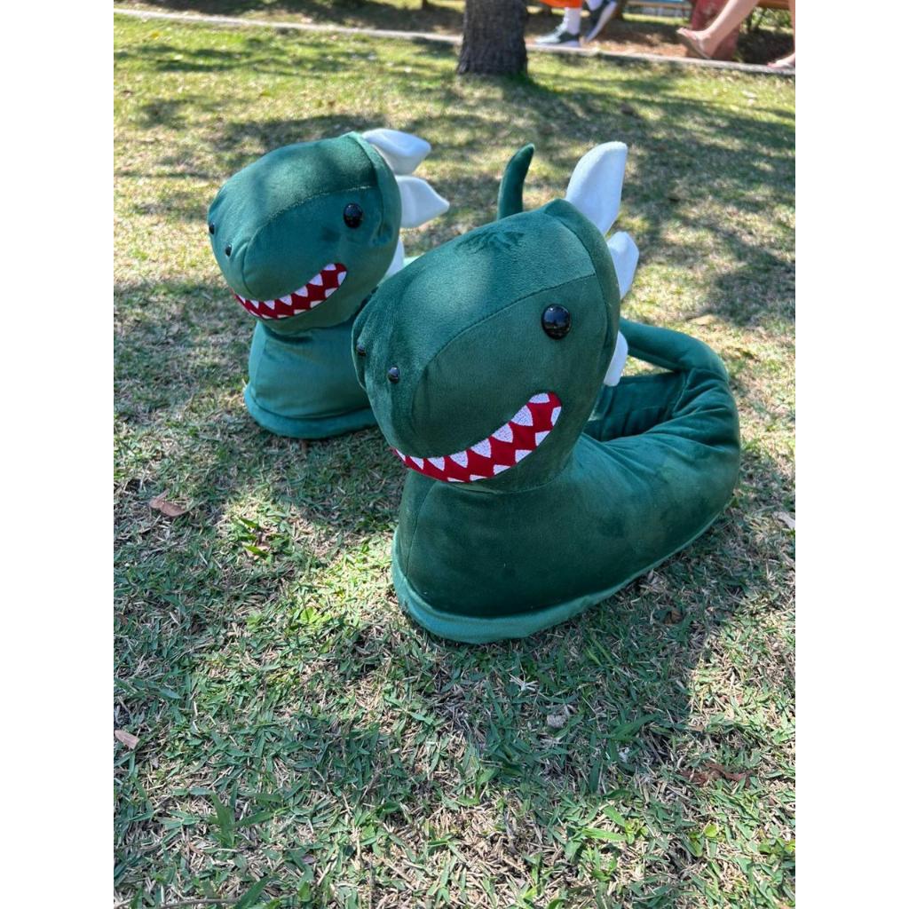 Pantufa do Dinossauro em Oferta na Shopee