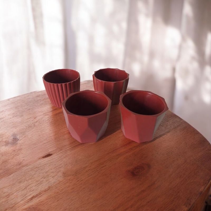 Kit Contendo 10 mini vasos para cactos,suculentas e plantas pequenas perfeitos para lembrancinhas em Oferta na Shopee