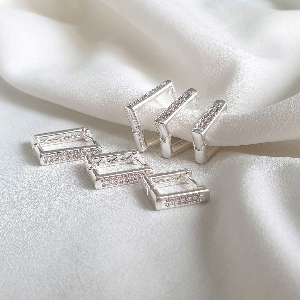 Trio de Brincos Retangulares com 2 Fileiras Cravejado de Zircônia Antialérgico Prata 925 em Oferta na Shopee