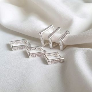 Trio de Brincos Retangulares com 2 Fileiras Cravejado de Zircônia Antialérgico Prata 925 em Oferta na Shopee