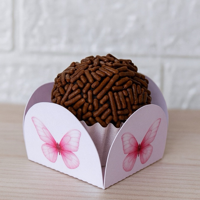 Forminhas Personalizadas para Docinhos no Tema Borboletas /Lembrancinha de Festa /Aniversário/Forminhas 4 pétalas
