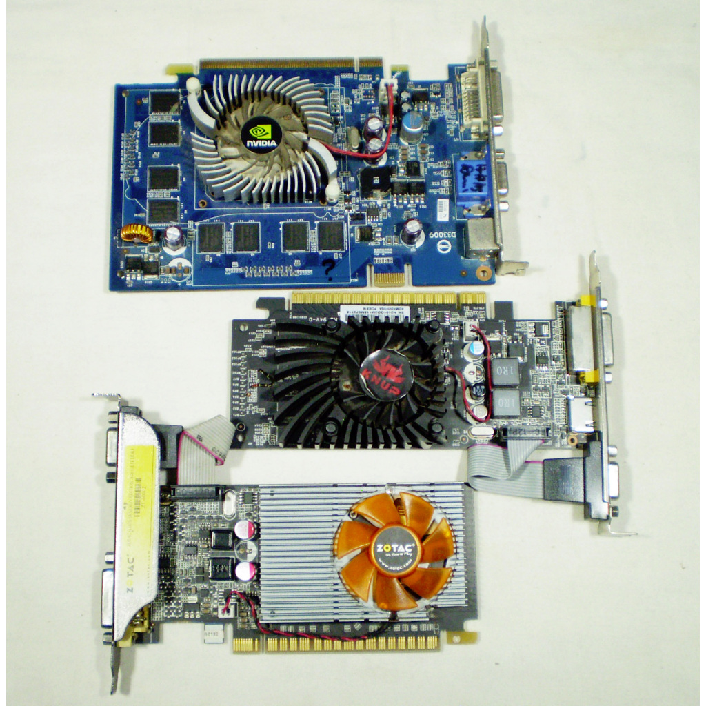 Lote com três placas de vídeo pifadas.- Cód. 618 -