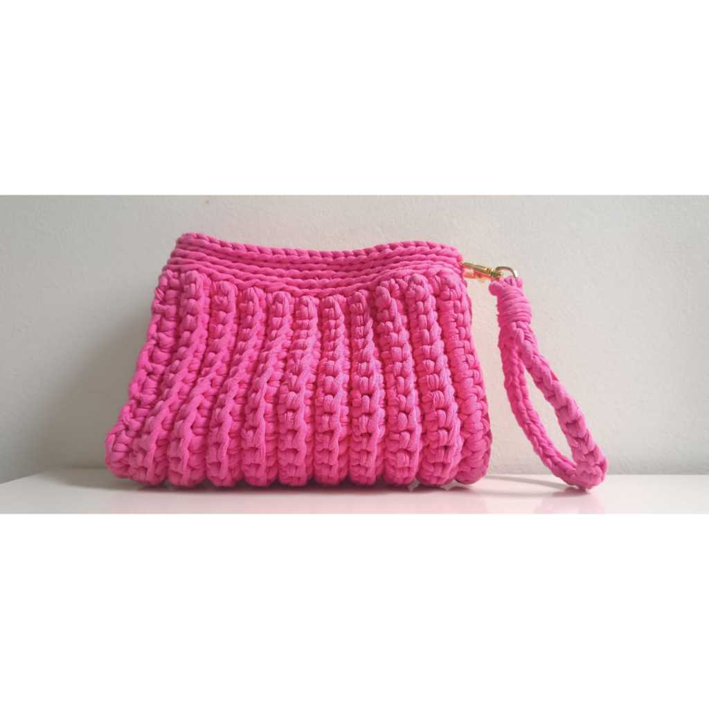 Clutch Rosa Chiclete Crochê em Fio de Malha | Bolsa carteira de Mão – Estilo Fashion e Exclusivo