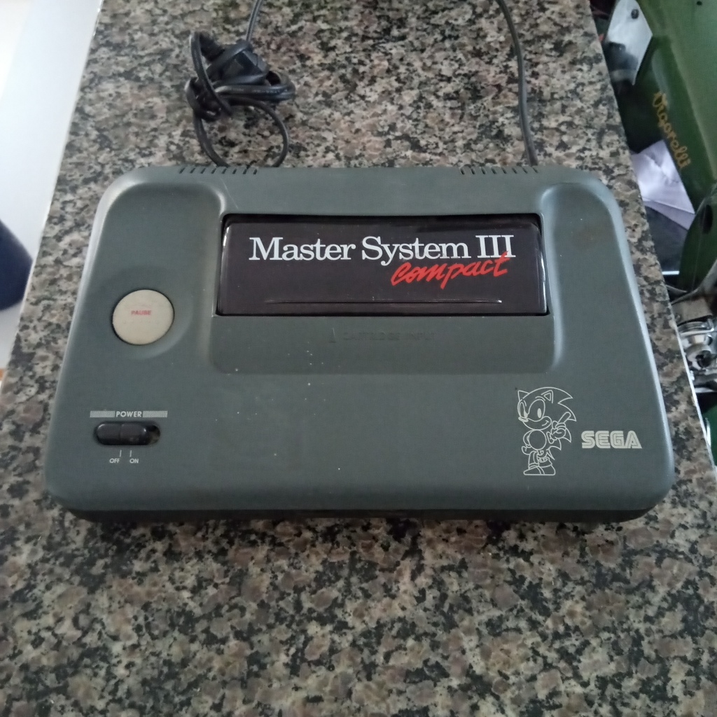 Master System 3 Compact Sucata - Leia Anuncio Cinza (Usado)