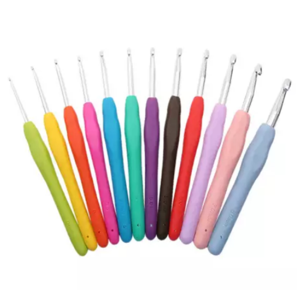 Kit 12 Agulhas de Crochê Ergonômicas Profissionais - Cabo emborrachado e leve em Oferta na Shopee
