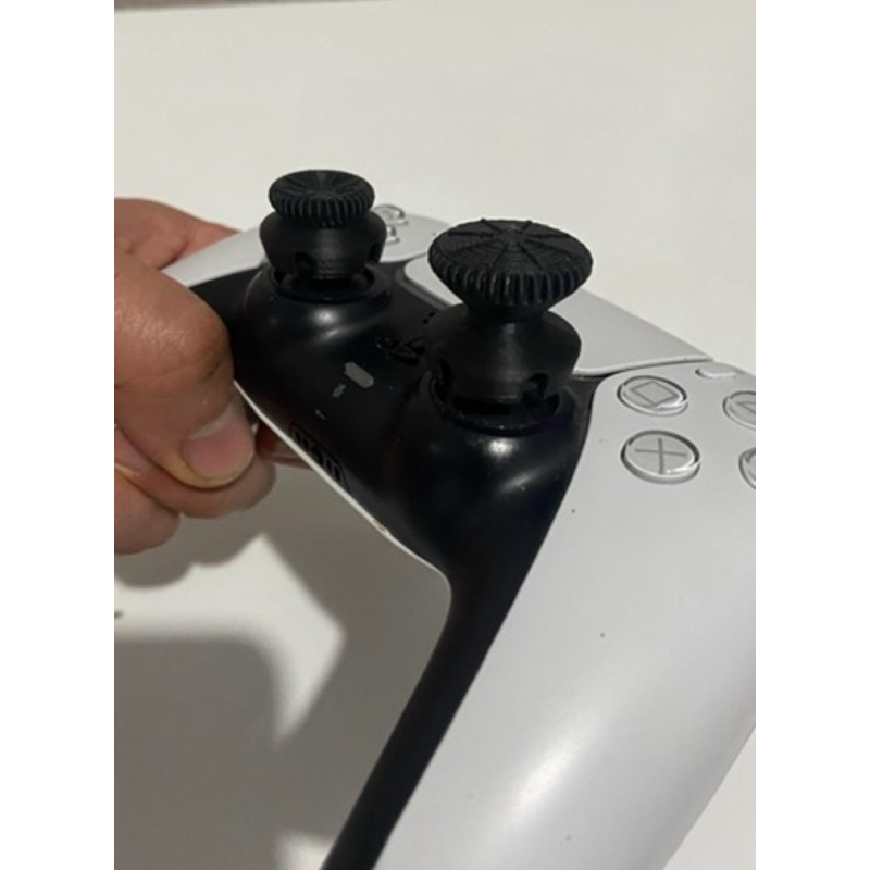 Grip Antiderrapante para Controle PS5 e PS4 – 2 Peças – Joystick com Apoio de Precisão
