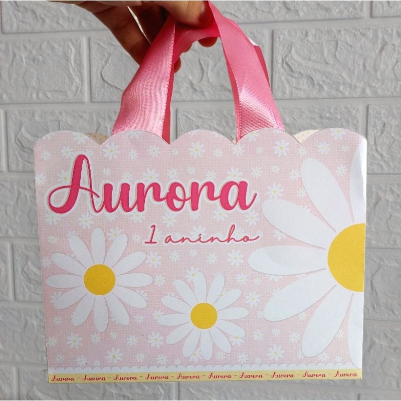 Sacolinha Surpresa Horizontal tema Margaridas - FAZEMOS EM QUALQUER TEMA lembrancinhas e personalizados Margaridas