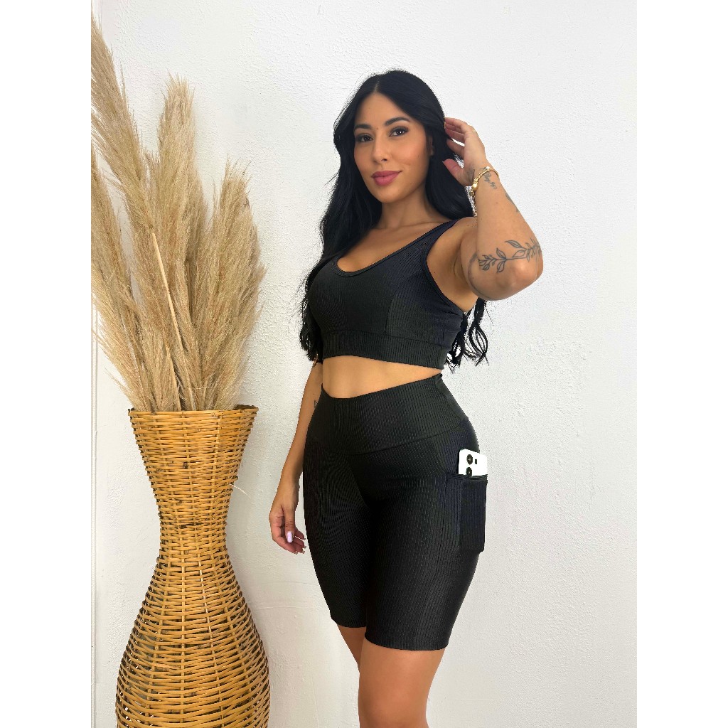 Conjunto de Bermuda e Top Forrado Canelado em Poliamida - Zero transparência, Cintura Alta em Oferta na Shopee