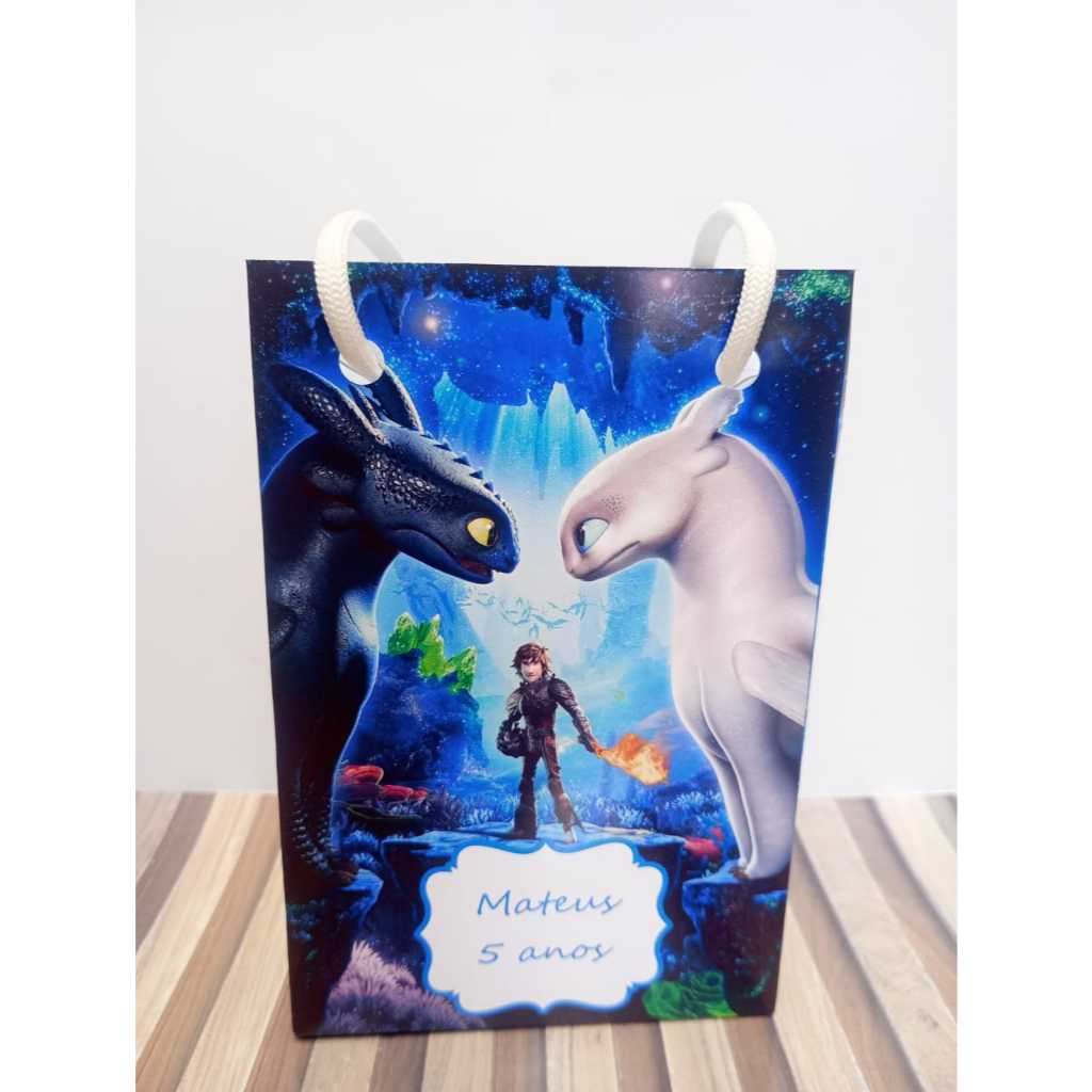 Sacolinhas personalizadas Como treinar seu dragão PEGUE E MONTE Lembrancinha de aniversário Sacolinha surpresa