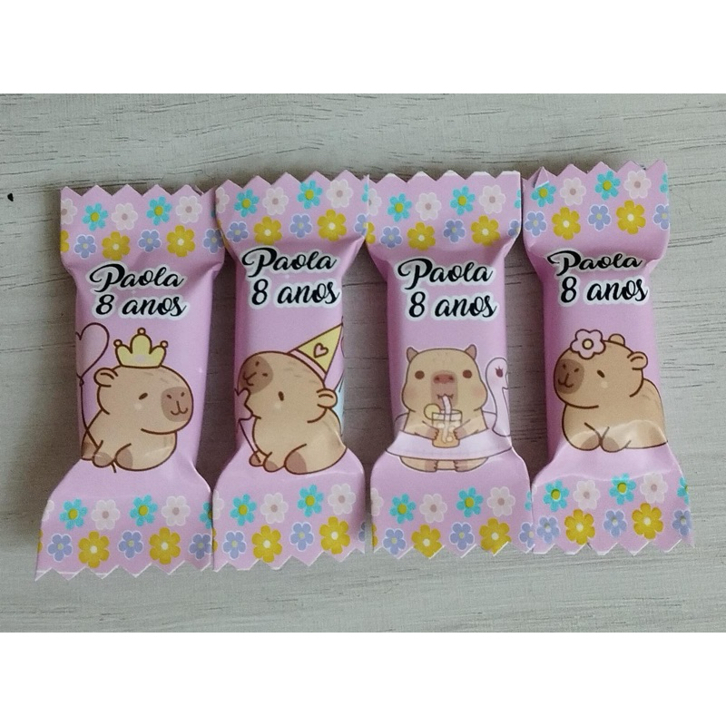 50 balas personalizadas para festa infantil Lembrancinhas - Capivara Rosa  (Personalizamos com o nome e a idade