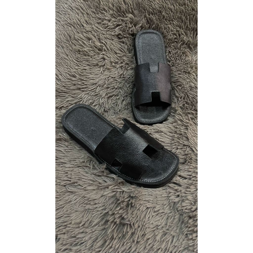 SANDÁLIA SLIDE MODELO H EM COURO BOVINO LEGÍTIMO ARTESANAL - PANTUFA EM COURO