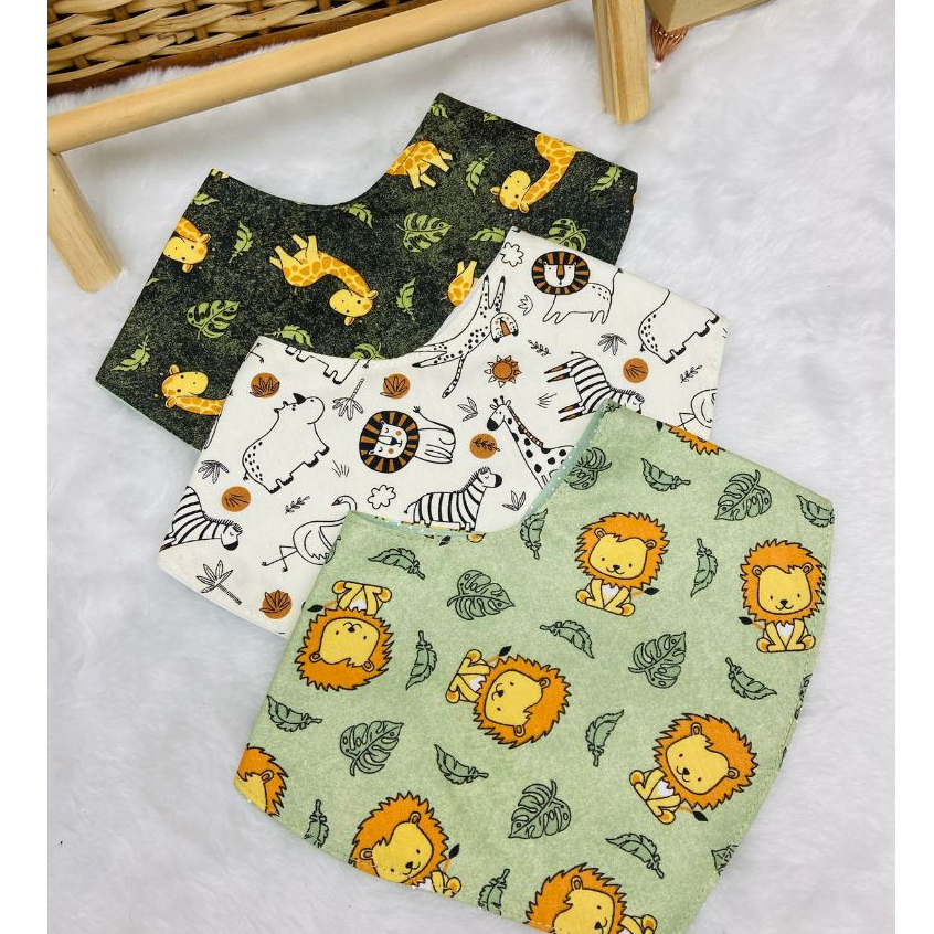 Babador bandana impermeável kit com 3 com ajuste em Oferta na Shopee