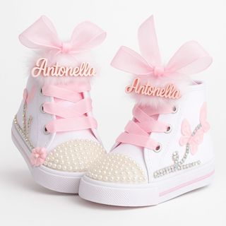 Tênis Jardim Encantado – Personalizado com o nome da criança em acrilico. em Oferta na Shopee