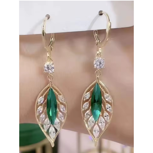 Brincos Longos Dourados: Onde Comprar | BuscaProdutos