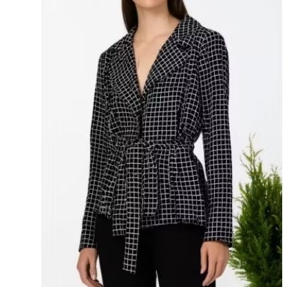 casaco blazer xadrez preto e branco tam. 38 (brechó)