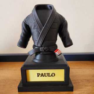 Troféu kimono personalizável jiu-jitsu judô karatê decoração brinde graduação premiação lembrancinha em Oferta na Shopee