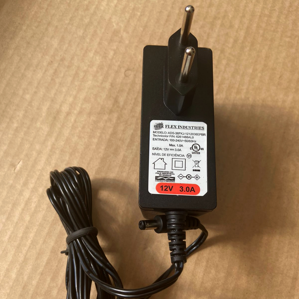 10 Fontes 12V 0,5A,1A, 1,5A, 2A, 2,5A,3A/3,33A,3,5A Bivolt Automática Plug P4/Agulha – P/ Câmeras, Roteadores e LEDs