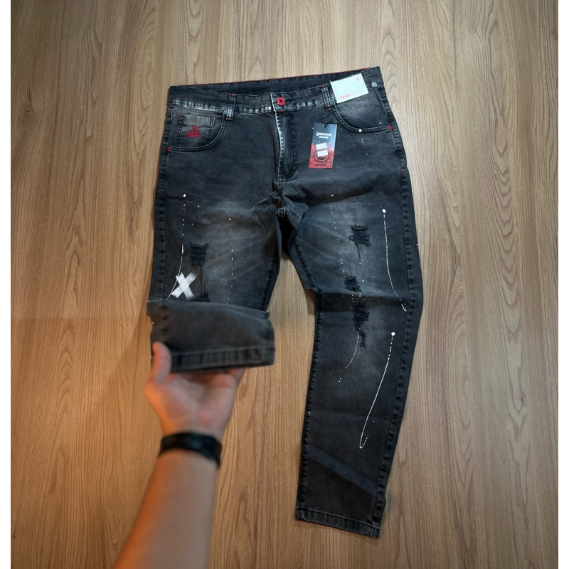 CALÇA JOGADOR MASCULINA CINZA ESCURA COM DETALHES BRANCO C/ VERMELHO