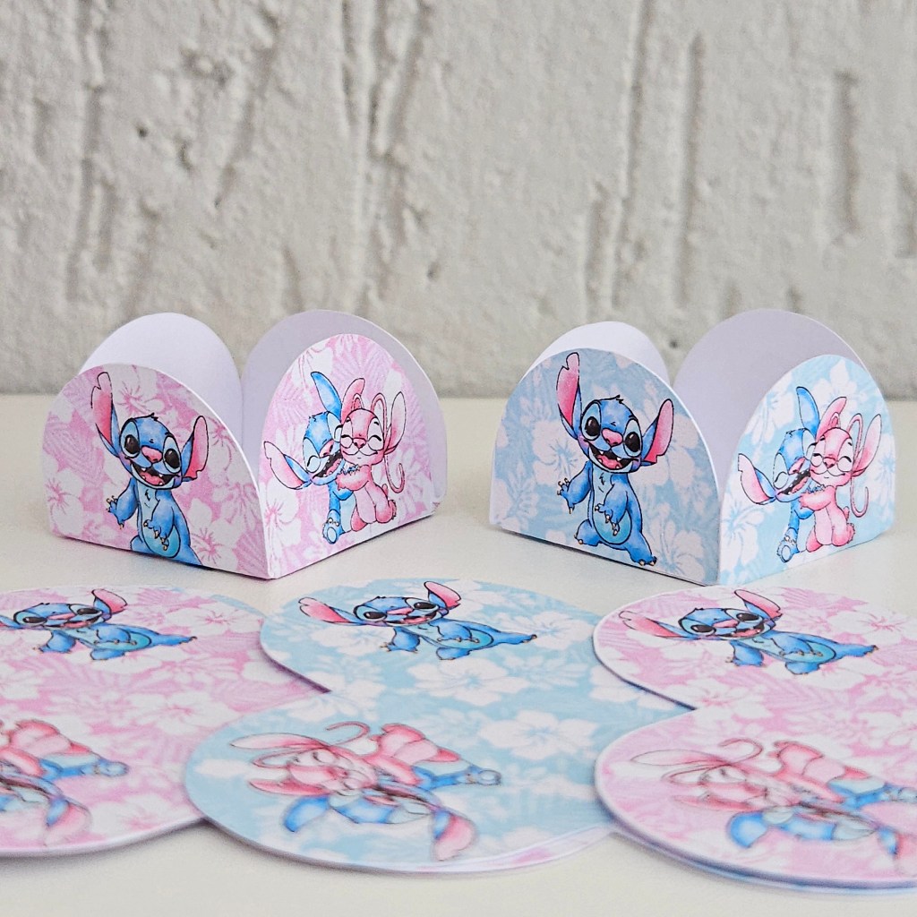 Forminhas de Doces Personalizadas no Tema Stitch e Angel /Lembrancinha de Festa Infantil /Aniversário/ 4 pétalas