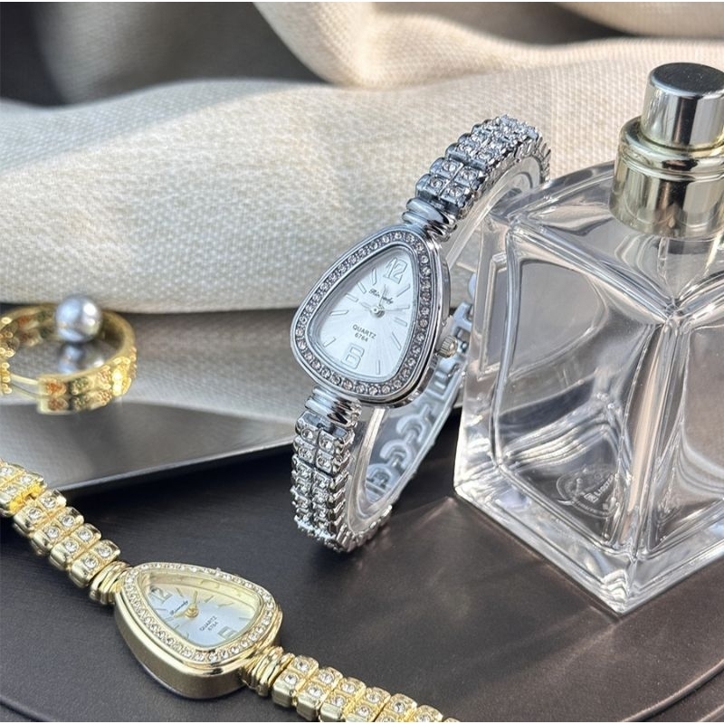 Moda Feminina Relógios Triângulo Diamante Incrustado Estilo Europeu E Americano De Quartzo