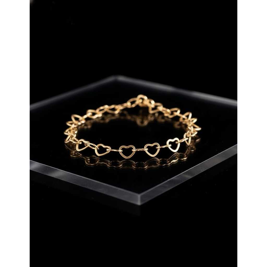 Pulseira Mini Corações Vazados Karinay (18cm + extensor) Banhado a Ouro 18k Semijoias