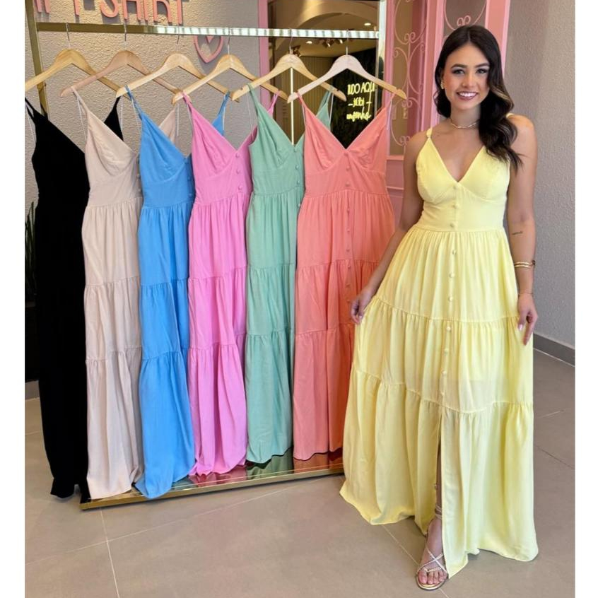 VESTIDO LONGO FEMENINO CONFECCIONADO EN TECIDO DE CUALIDADE SENSORIAL AMARANTE CORES DE NATAL Y ANO NOVO RECOMENDABLE