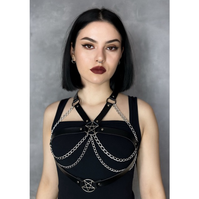 acessório clair harness cinto arnês com detalhe em pentagrama e corrente festival gótico rock hallowen punk em Oferta na Shopee
