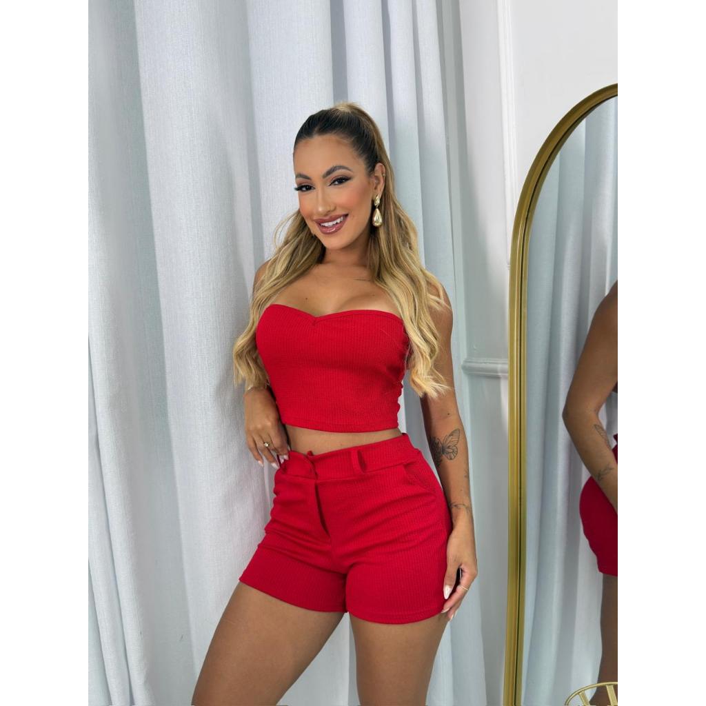 Conjunto Coração Cropped Tomara que Caia e Short Curto com Bolso e Fecho Botão Tecido Ribanna Casual Moda Gringa