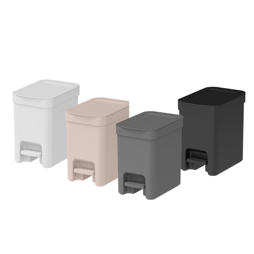 Lixeira com pedal Banheiro, Cozinha com Pedal Linha Trium 6L  - 4 Cores: Preta, Bege, Cinza e Branca <OU>