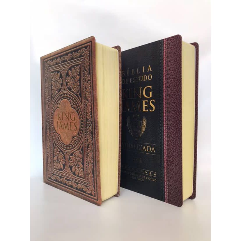 Kit 2 Bíblias King James Atualizada Full Color Letra Hipergigante Capa Dura em Oferta na Shopee