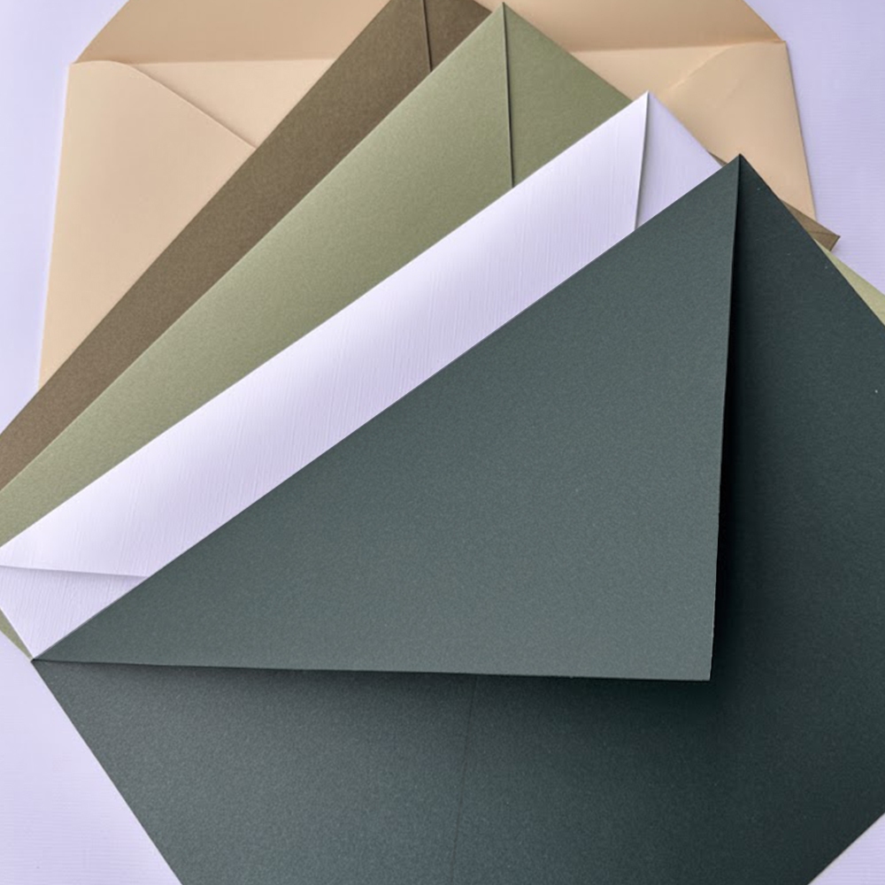 10 Envelope para convite grande A4 (21,5x31,5 cm) em papel firme e elegante colorido - modelo bico