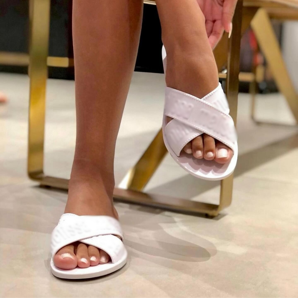 Slide Feminina Mel M Lover Rasteirinha Confortável Moderna e Antiderrapante em Oferta na Shopee