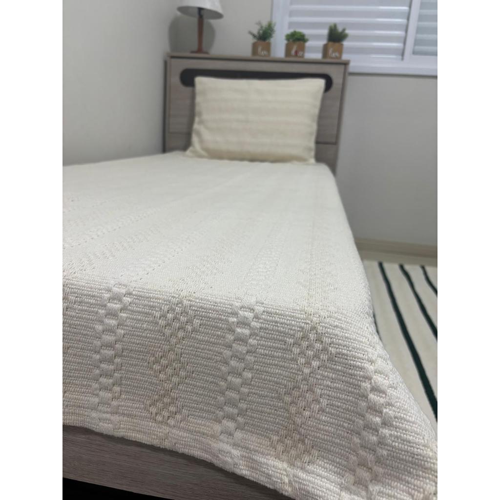 Colcha de cama solteiro 100% algodão 1,50x2,30. Não esquenta, não faz bolinhas. em Oferta na Shopee