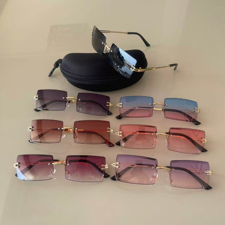 Óculos de Sol Feminino Quadrado UV400 – Lente Degradê Sem Armação com Haste Dourada