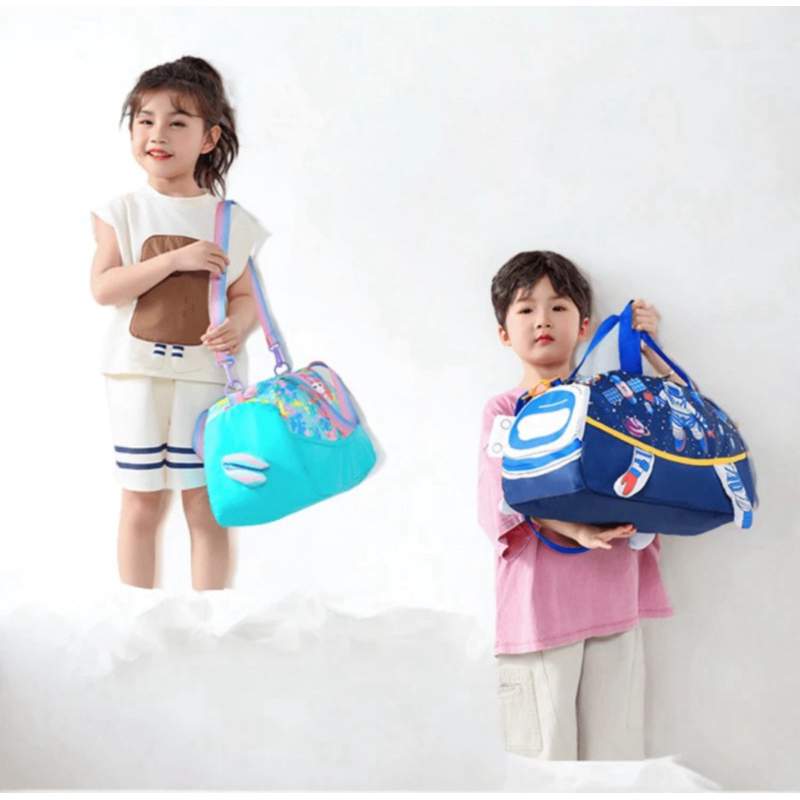 Bolsa mala infantil academia natação viagem . Bolsa Mala Maternidade personagens pernoite.
