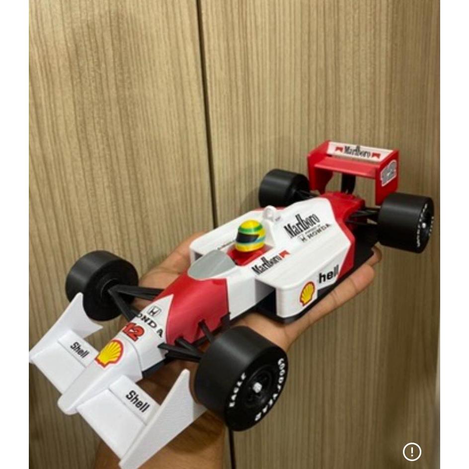 Miniatura mini  McLaren MP4/4 F1 1988 – Ayrton Senna aprox: 26cm em Oferta na Shopee