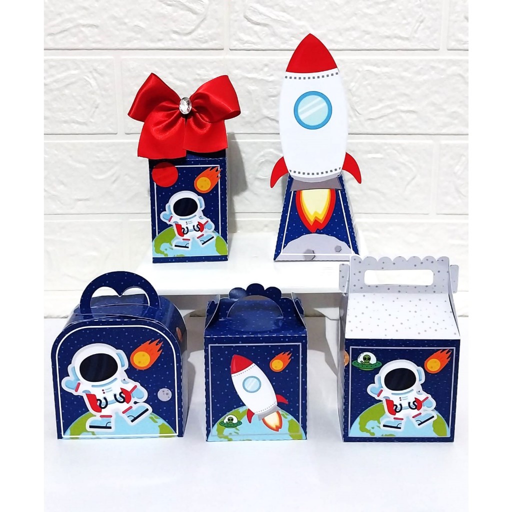 KIT FESTA ASTRONAUTA -PEGUE MONTE - LEMBRANCINHAS INFANTIL - CAIXINHAS PERSONALIZADAS