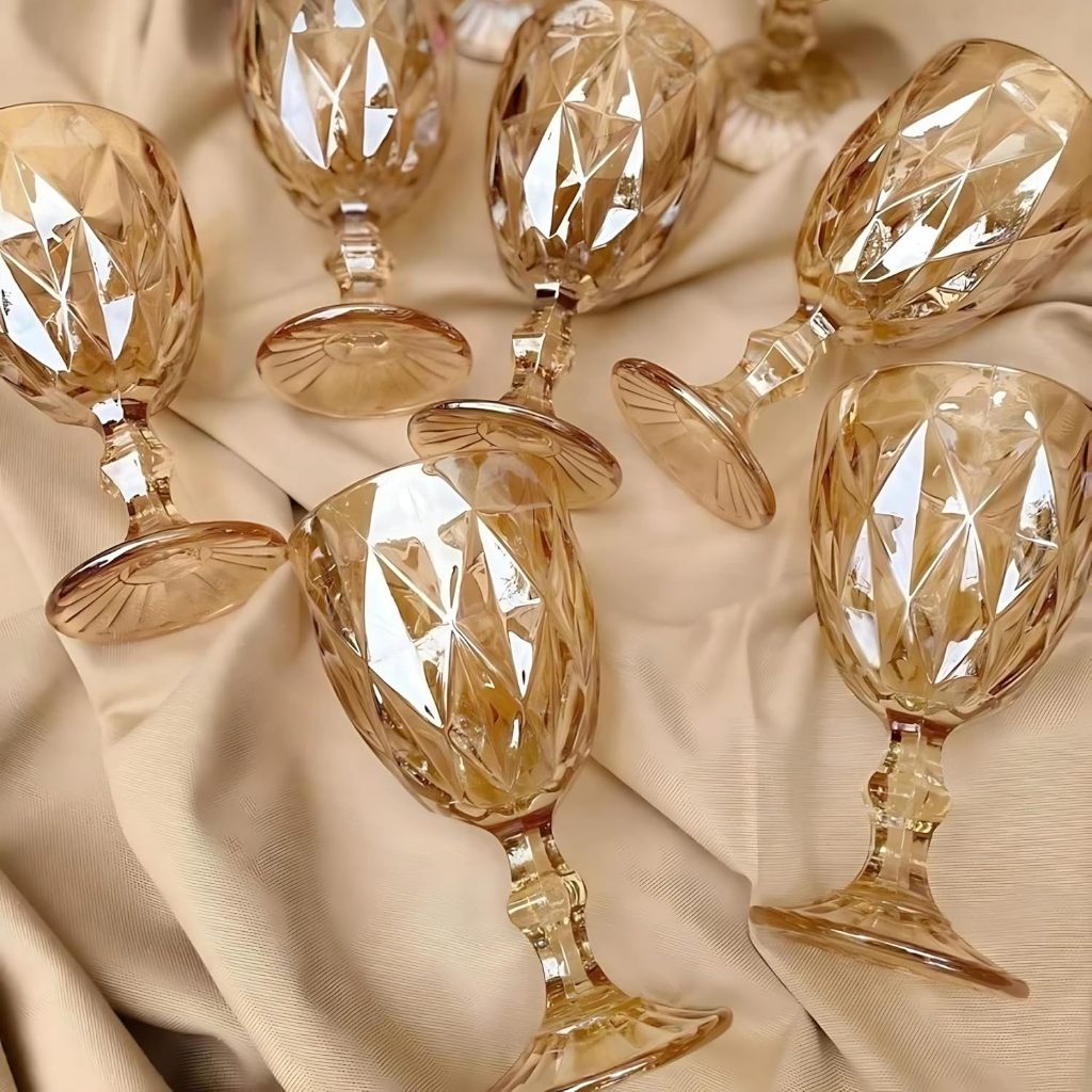 Jogo 6 Taças Diamond Luxo 325-350ml Bico de Jaca Abacaxi Relevo Diamantado Água Suco Vinho Drinks