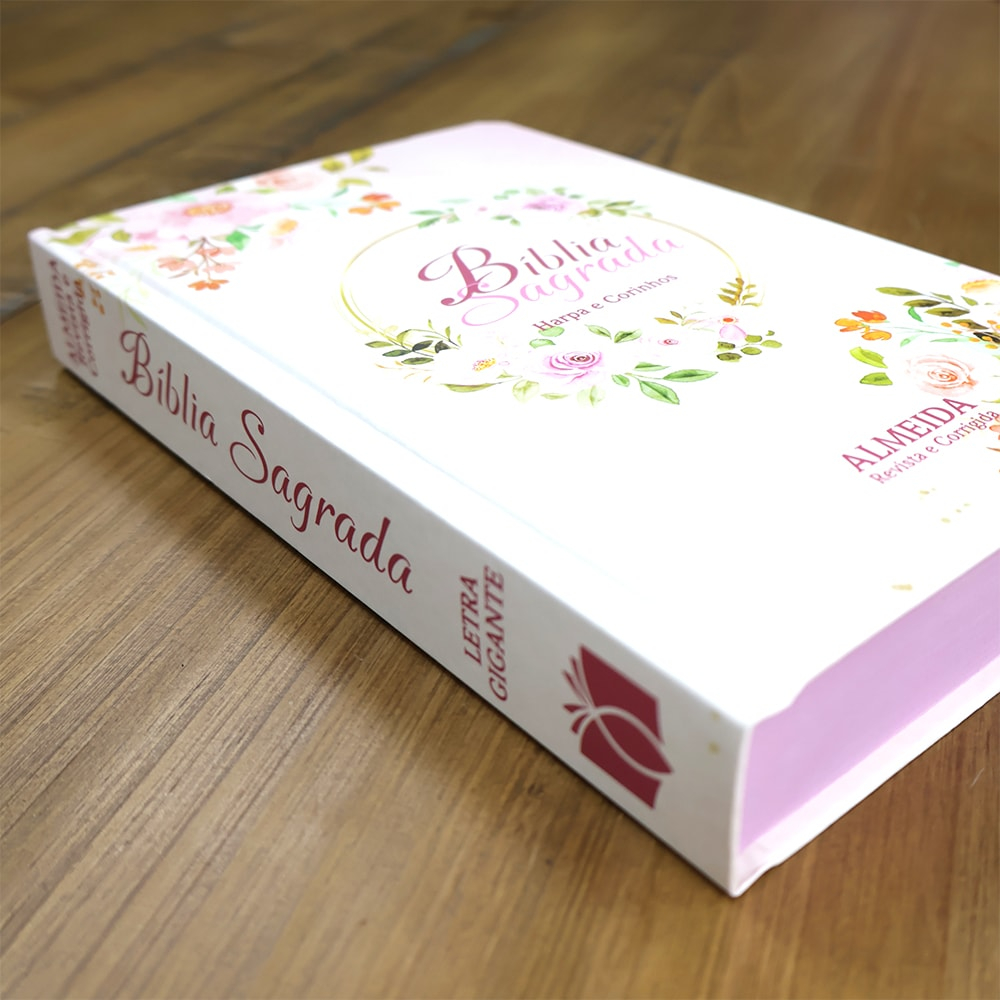 Detalhes do Bíblia Floral Rosa | ARC | Letra Normal | Capa Dura | Harpa Avivada e Corinhos